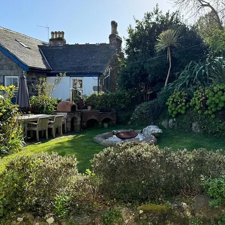 Family House With Garden & Sea Views Holiday home Mousehole